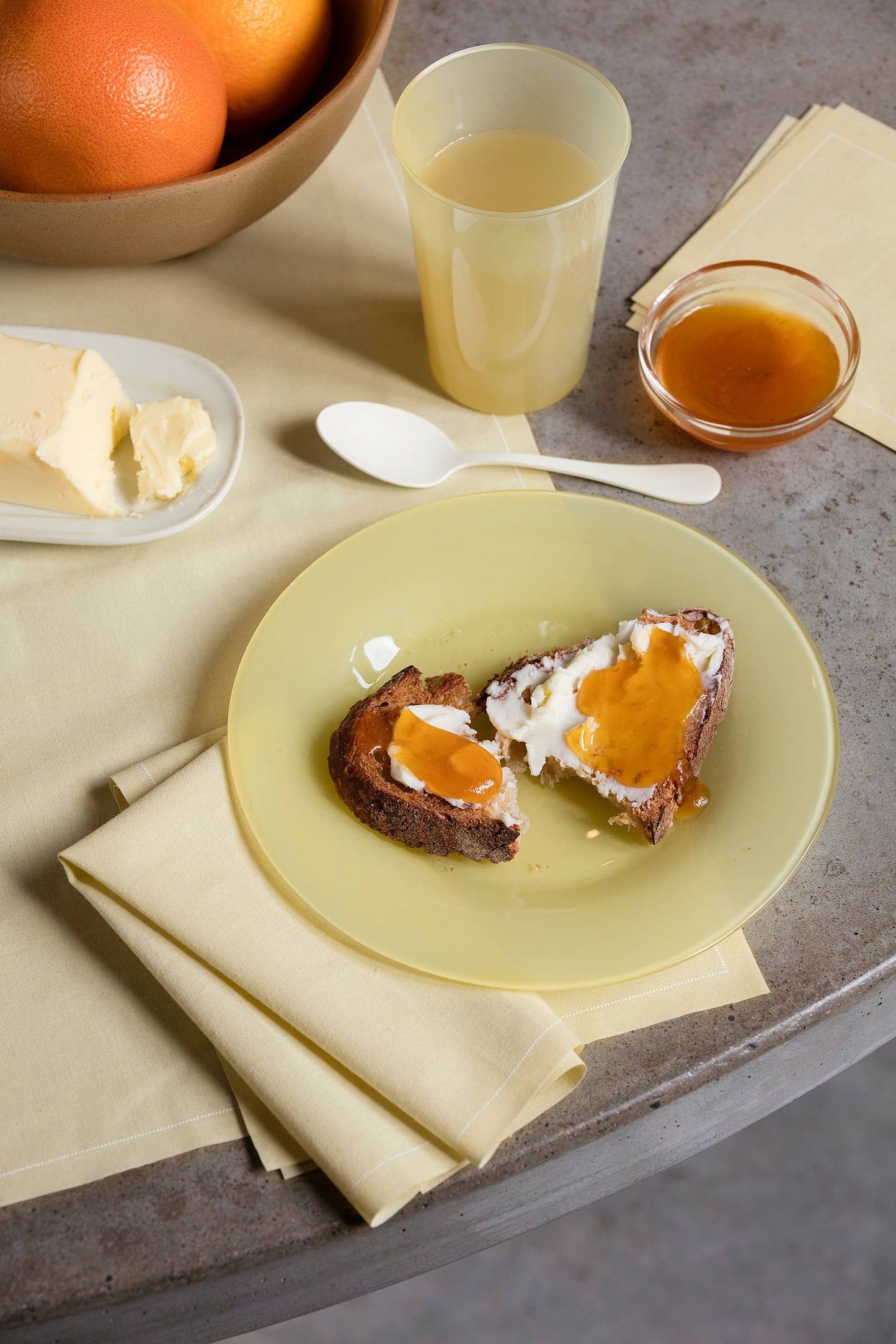 Pastel Yellow Cotton Dinner Napkins 12 napkin roll