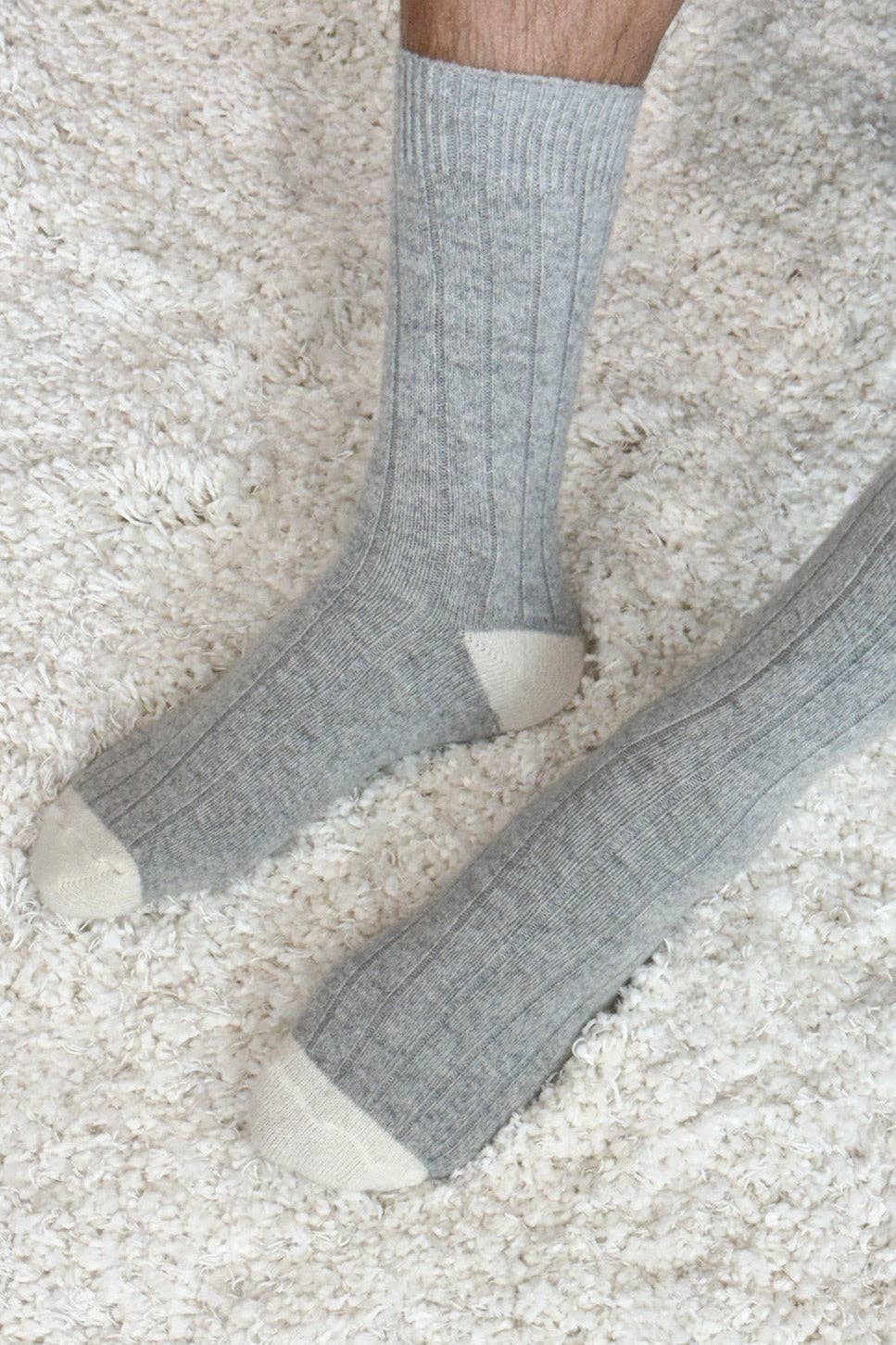 EXTENDED Cashmere Classic Socks