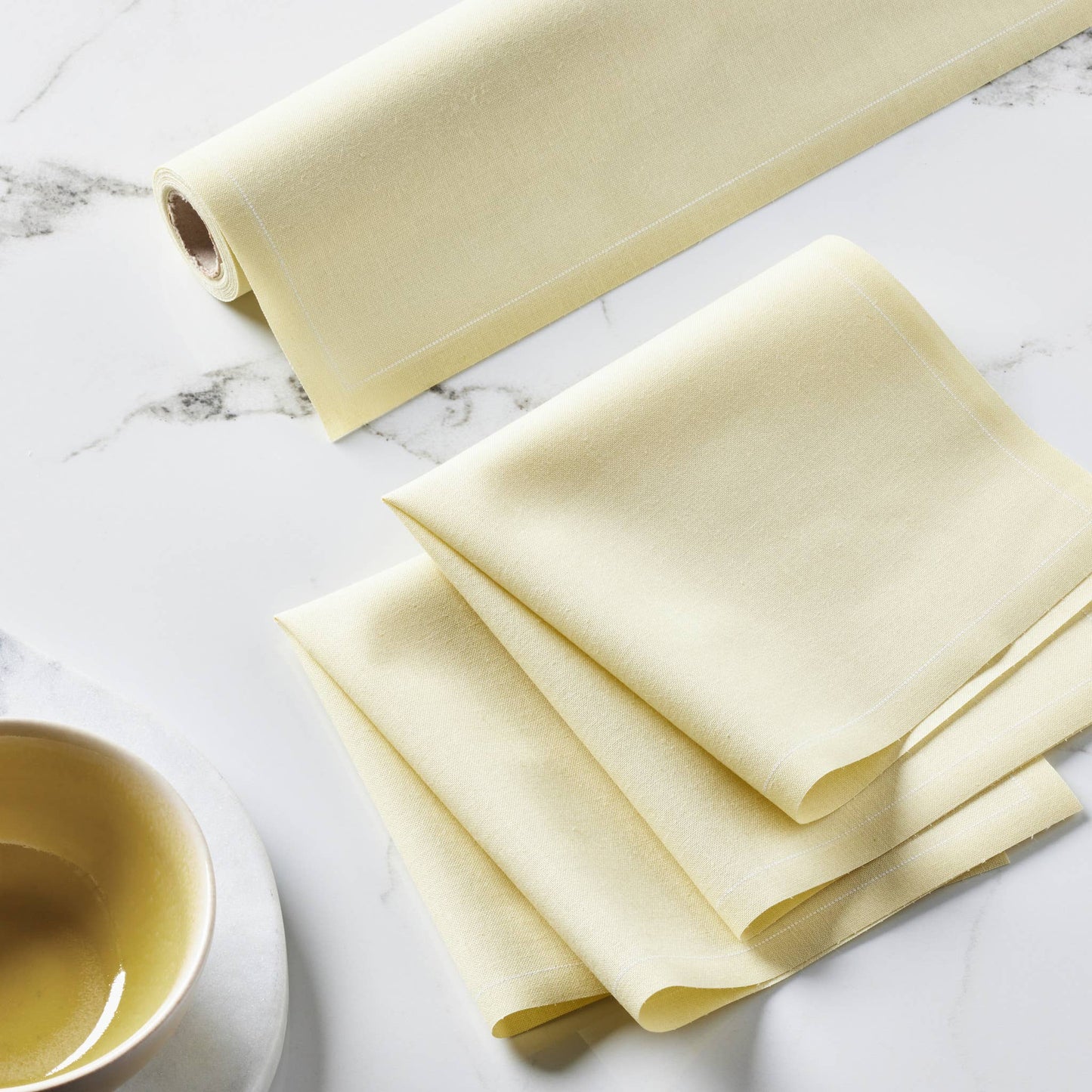 Pastel Yellow Cotton Dinner Napkins 12 napkin roll