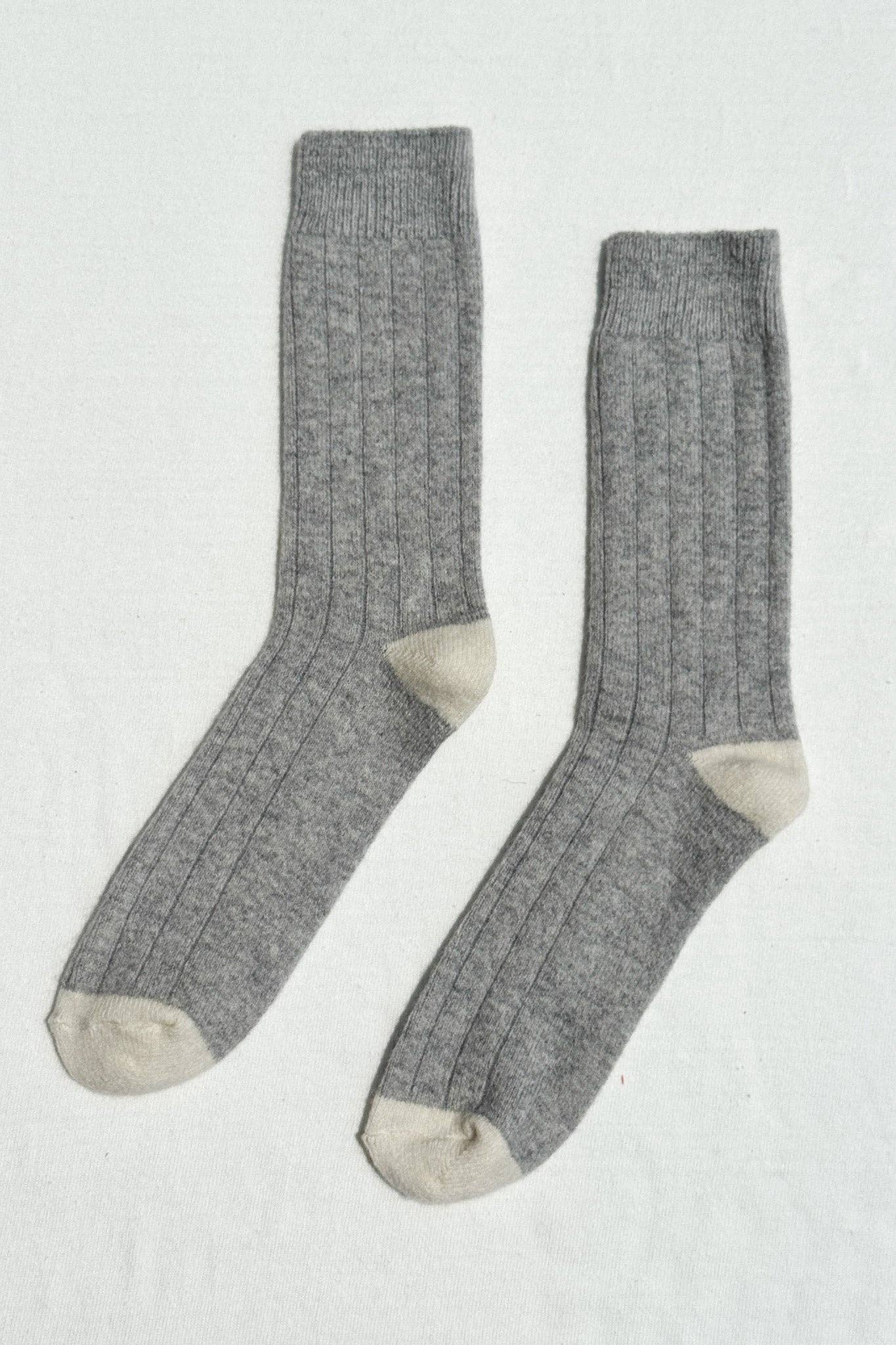 EXTENDED Cashmere Classic Socks