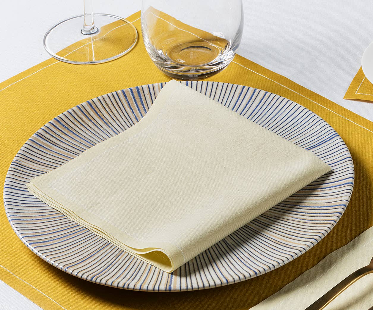 Pastel Yellow Cotton Dinner Napkins 12 napkin roll